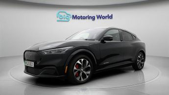 Ford Mustang Mach-E BASE