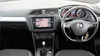 Volkswagen Tiguan SE NAVIGATION TDI 4MOTION DSG
