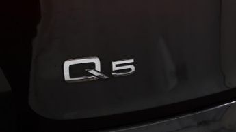 Audi Q5 TFSI E S LINE QUATTRO
