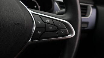 Renault Arkana ICONIC E-TECH