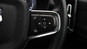 Volvo XC40 RECHARGE T5 R-DESIGN PRO