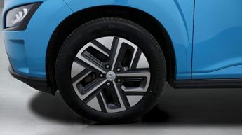 Hyundai KONA PREMIUM