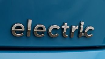 Hyundai KONA PREMIUM