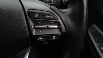 Hyundai KONA PREMIUM