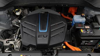 Hyundai KONA PREMIUM