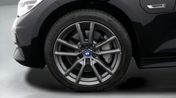 BMW 3 Series 330E SPORT PRO