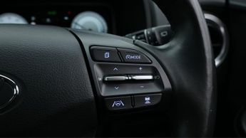 Hyundai KONA PREMIUM