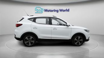 MG MG ZS EXCLUSIVE