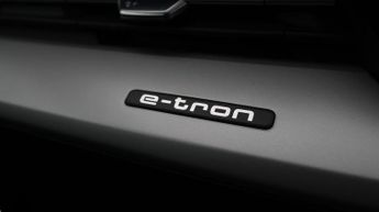 Audi Q4 e-tron SPORT QUATTRO