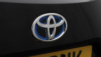 Toyota Corolla ICON TECH