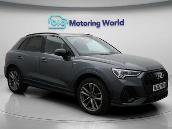 Audi Q3 TFSI S LINE BLACK EDITION