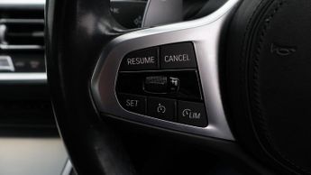 BMW 3 Series 330E M SPORT