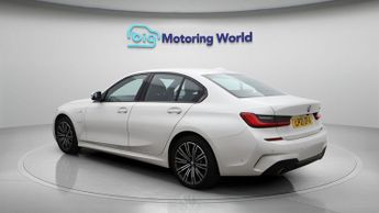 BMW 3 Series 330E M SPORT