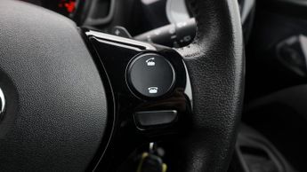Toyota AYGO VVT-I X-PRESS X-SHIFT