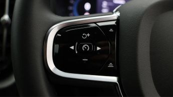 Volvo XC60 RECHARGE T8 ULTIMATE BLACK EDITION AWD