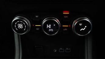 Renault Captur TECHNO E-TECH