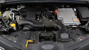 Renault Captur TECHNO E-TECH