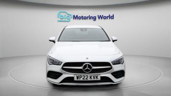 Mercedes-Benz CLA CLA 200 AMG LINE