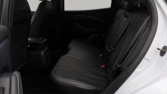 Ford Mustang Mach-E BASE