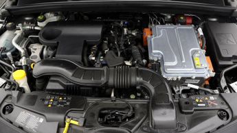 Renault Clio TECHNO E-TECH