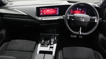 Vauxhall Astra ULTIMATE