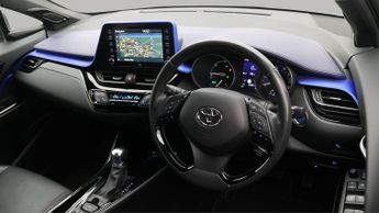 Toyota C-HR DYNAMIC