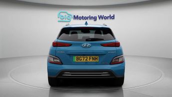 Hyundai KONA PREMIUM