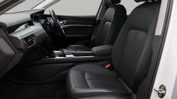 Audi e-tron QUATTRO BASE