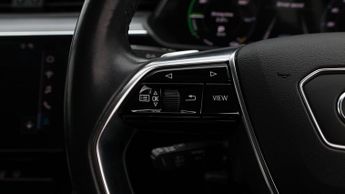 Audi e-tron QUATTRO BASE