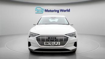 Audi e-tron QUATTRO BASE