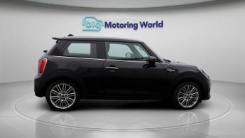 MINI Electric Hatch COOPER S LEVEL 2