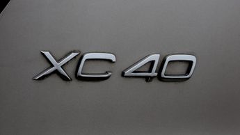 Volvo XC40 RECHARGE T4 CORE