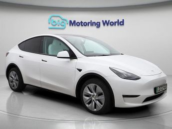 Tesla Model Y LONG RANGE AWD