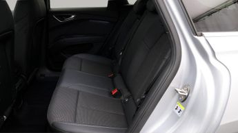 Audi Q4 e-tron S LINE