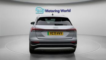 Audi Q4 e-tron S LINE