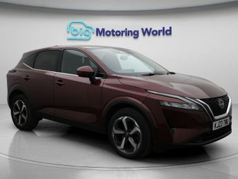 Nissan Qashqai DIG-T N-CONNECTA DCT