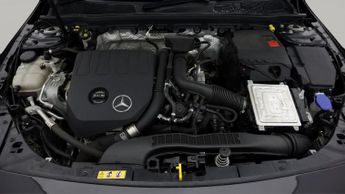 Mercedes-Benz CLA CLA 200 AMG LINE PREMIUM