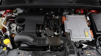 Renault Clio TECHNO E-TECH