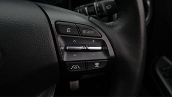 Hyundai KONA PREMIUM