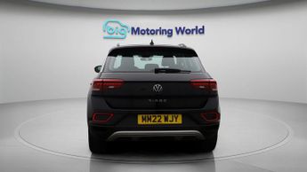 Volkswagen T-Roc LIFE TSI DSG