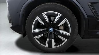 BMW iX3 M SPORT