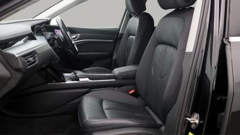 Audi e-tron QUATTRO BASE