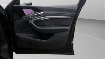 Audi e-tron QUATTRO BASE