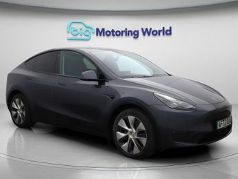 Tesla Model Y LONG RANGE AWD