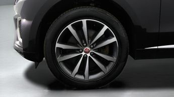 Jaguar F-PACE R-DYNAMIC SE