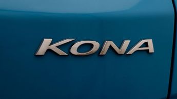 Hyundai KONA PREMIUM