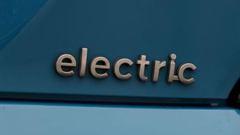 Hyundai KONA PREMIUM