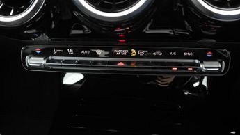 Mercedes-Benz CLA CLA 200 AMG LINE