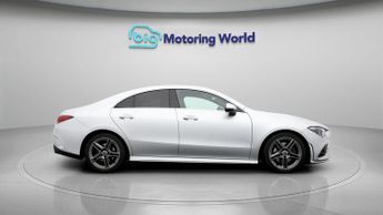 Mercedes-Benz CLA CLA 200 AMG LINE