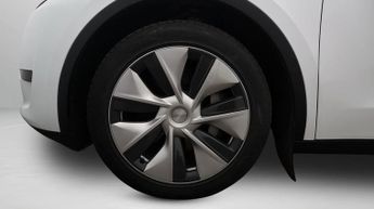 Tesla Model Y BASE